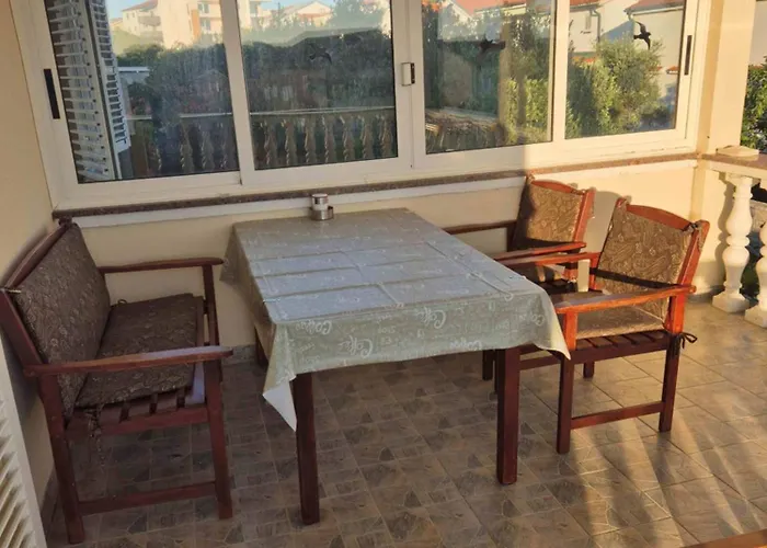 Slavica 아파트 *